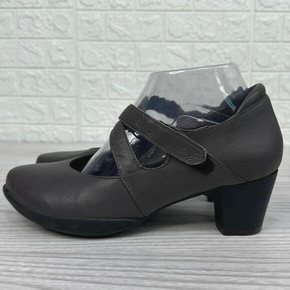 Wolky Mary Jane Pump Shoes SZ 38 Gray Black Hook Loop Strap Block Heels Leather - Picture 9 of 9